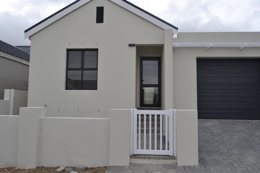 3 Bedroom Property for Sale in Somerset Lakes Western Cape